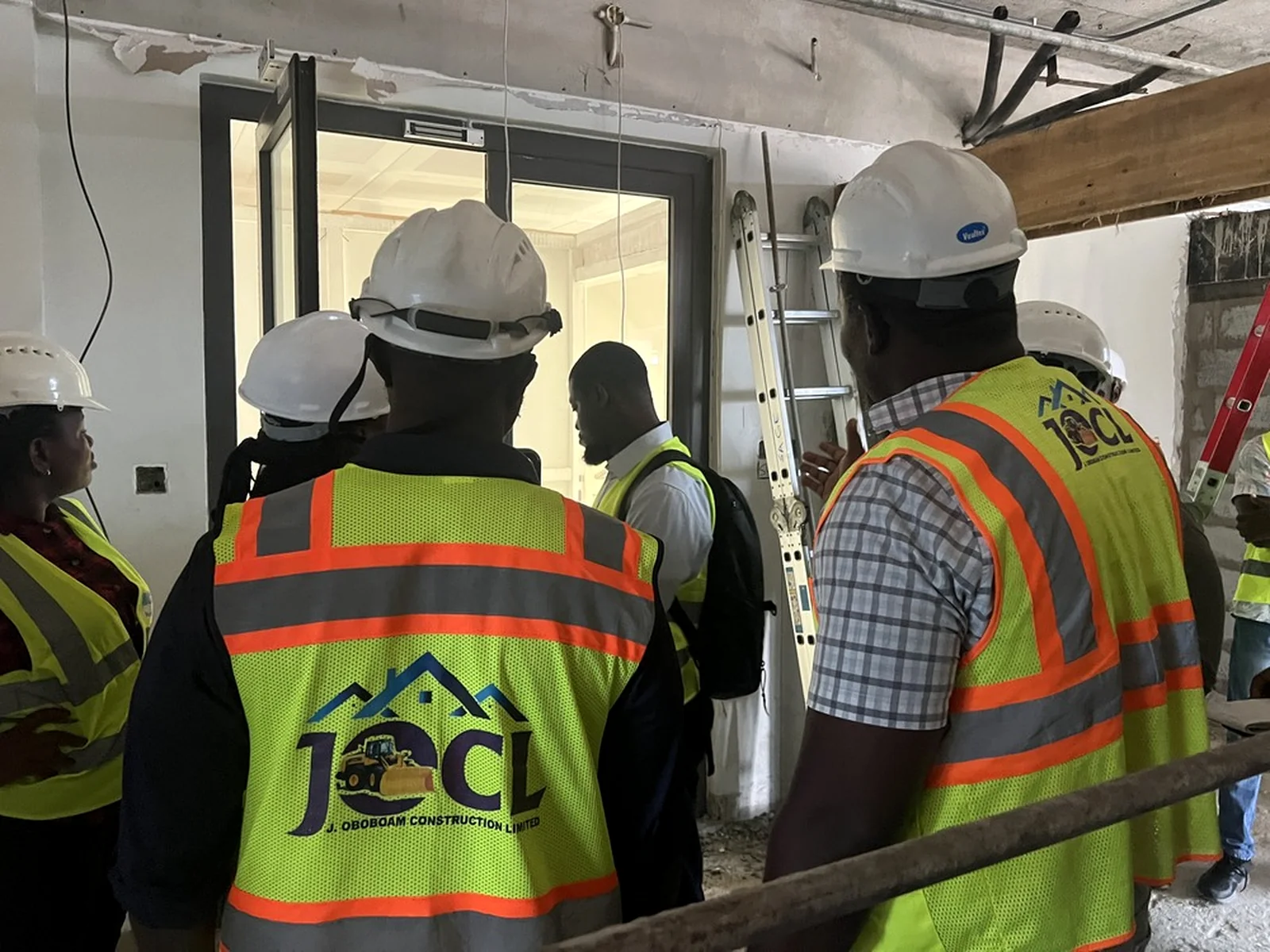 JOCL technical coordination during laboratory fit-out