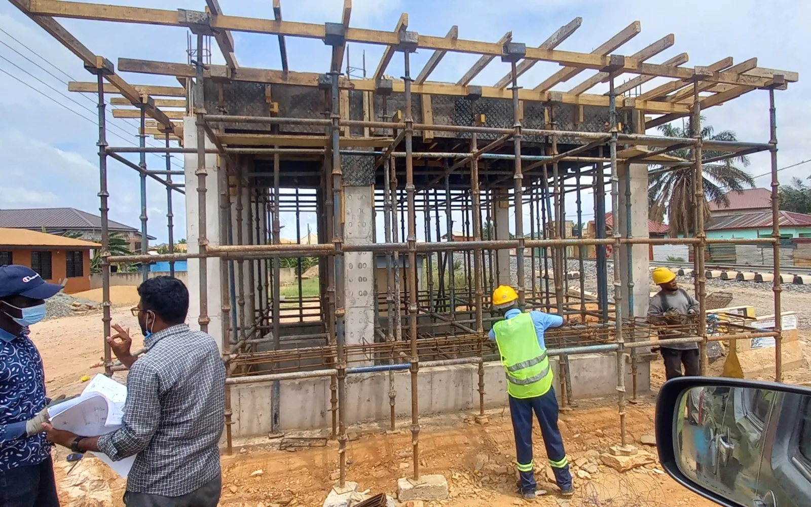 Level crossing gate house under construction