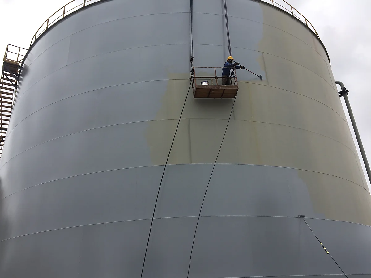 Industrial tank surface rehabilitation